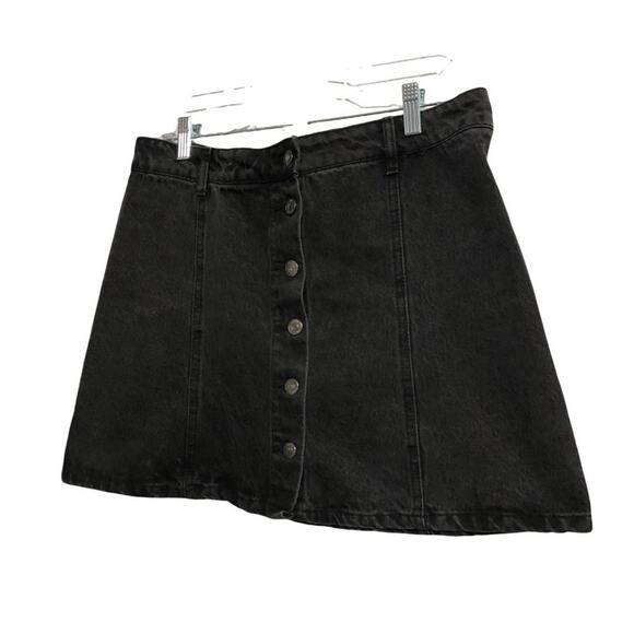 Forever 21 A-line mini skirt, button front, fitted waist, black denim  30 Black - Picture 2 of 7